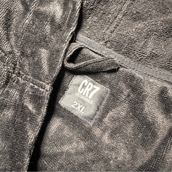 CR7 Cristiano Ronaldo Modern Cut Cotton Bath Robe - Picture 3 of 4